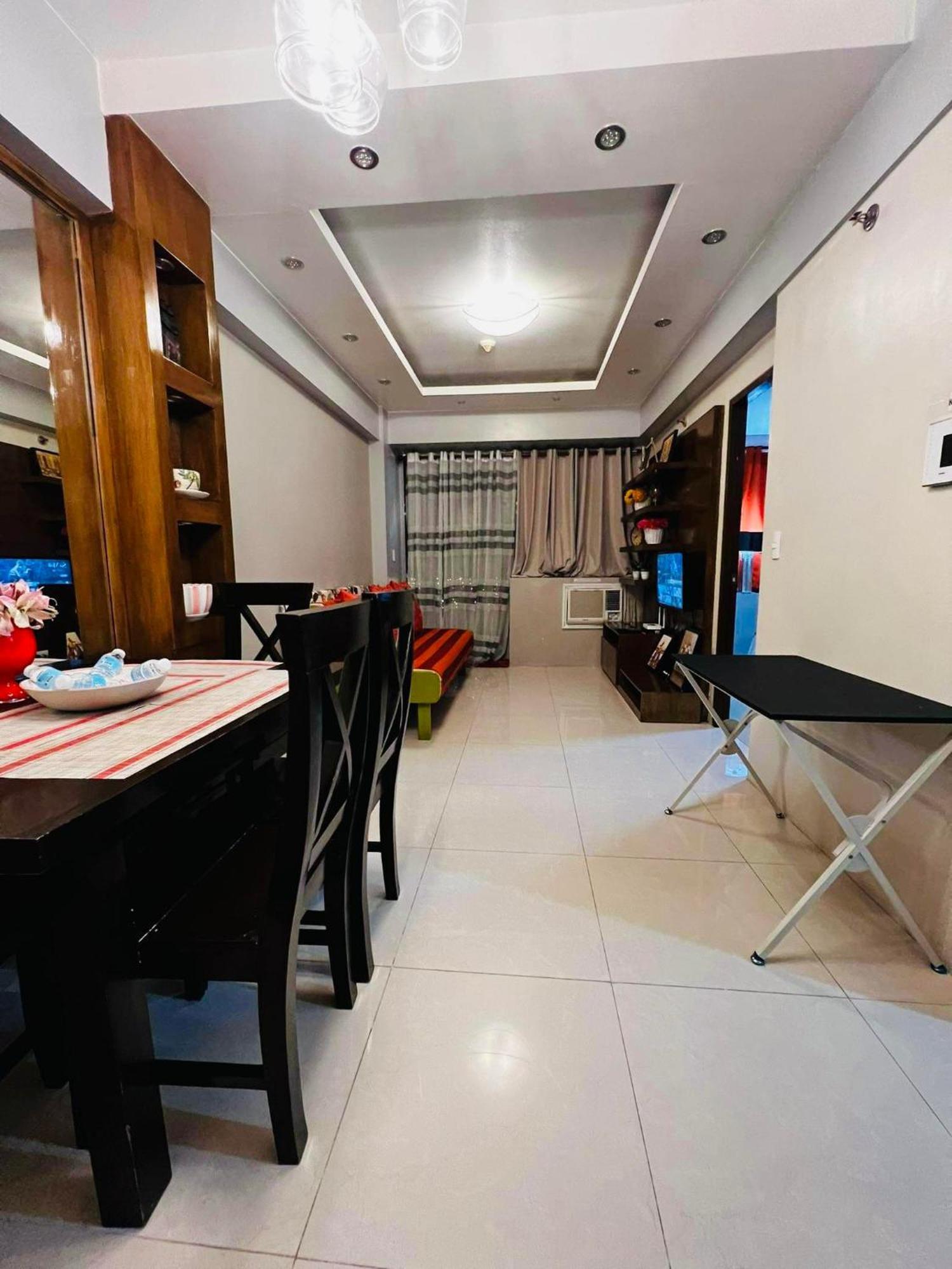 One Palm Tree Villas Condominium - Studio 10Th-O Fl With Balcony - Across Terminal 3 Airport Manila Ngoại thất bức ảnh